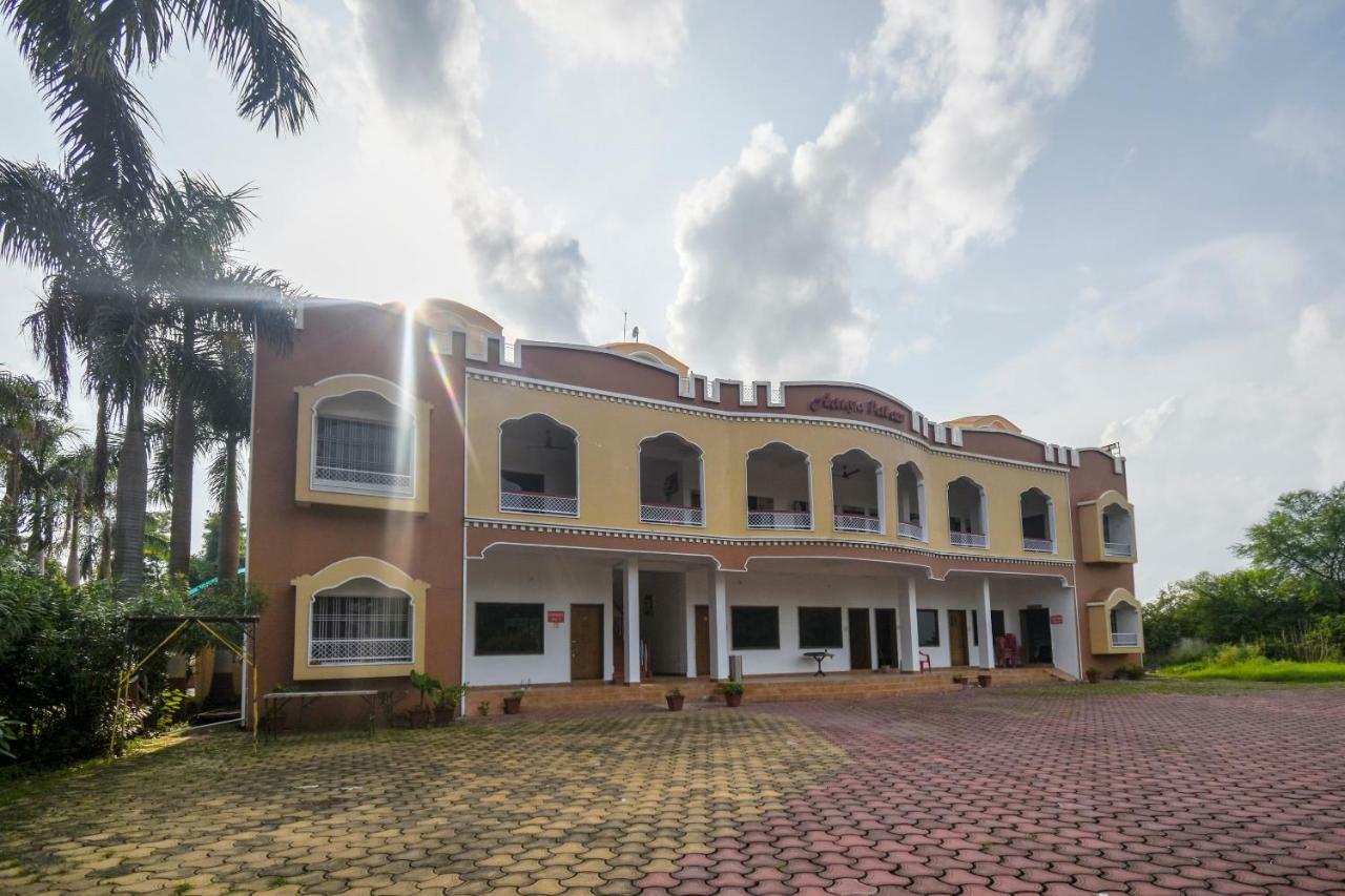 Oyo 47464 Hotel The Country Club Bilāspur Exterior foto