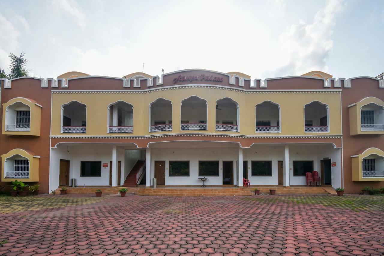 Oyo 47464 Hotel The Country Club Bilāspur Exterior foto